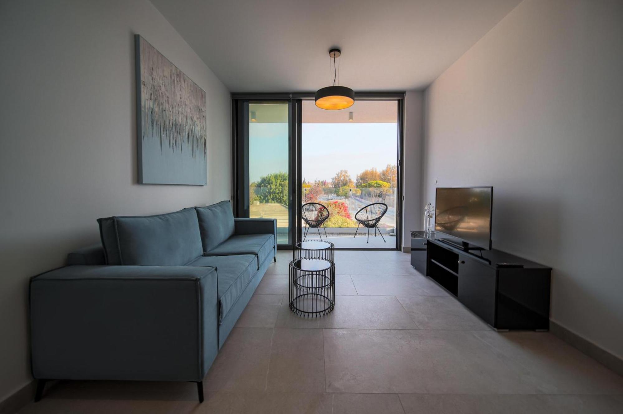 Avenue 102 1 Bed Apartment *